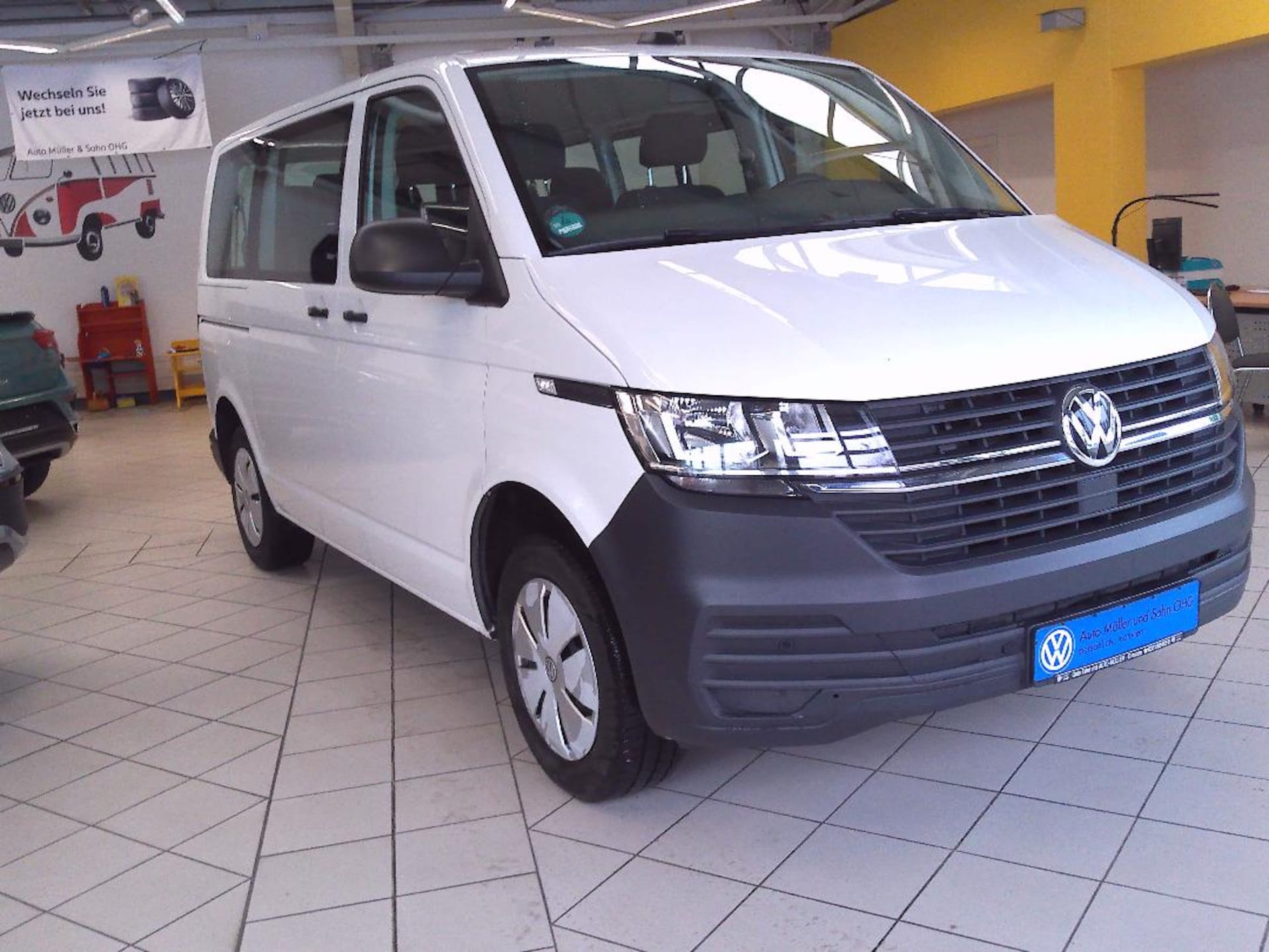 Volkswagen T6.1 Transporter Kombi kurzer Radstand