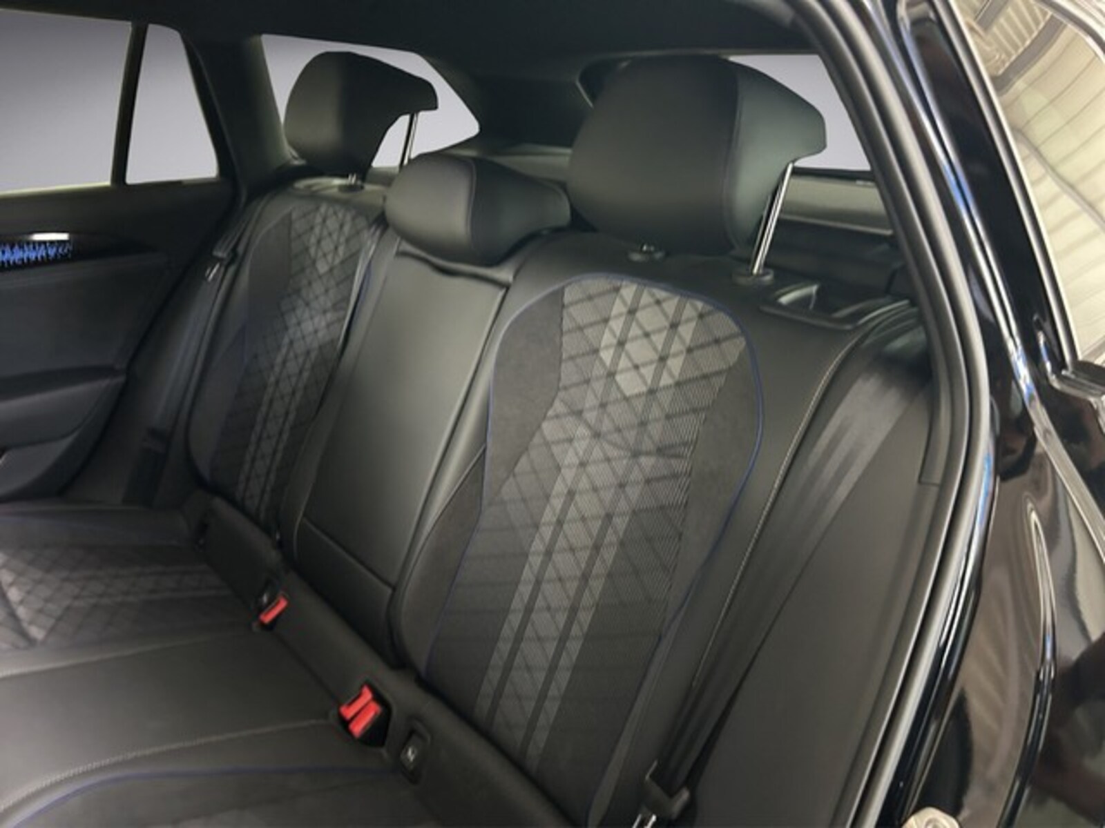 Volkswagen Passat – Bild 10
