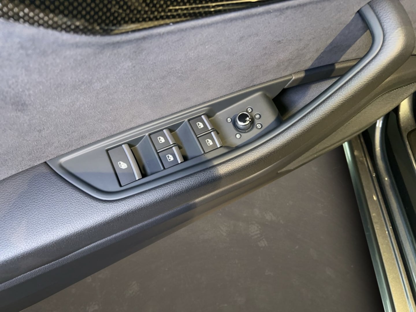 Bild über Audi S5 Cabriolet TFSI quattro tiptronic - für weitere Informationen kontaktieren Sie den Audi Partner