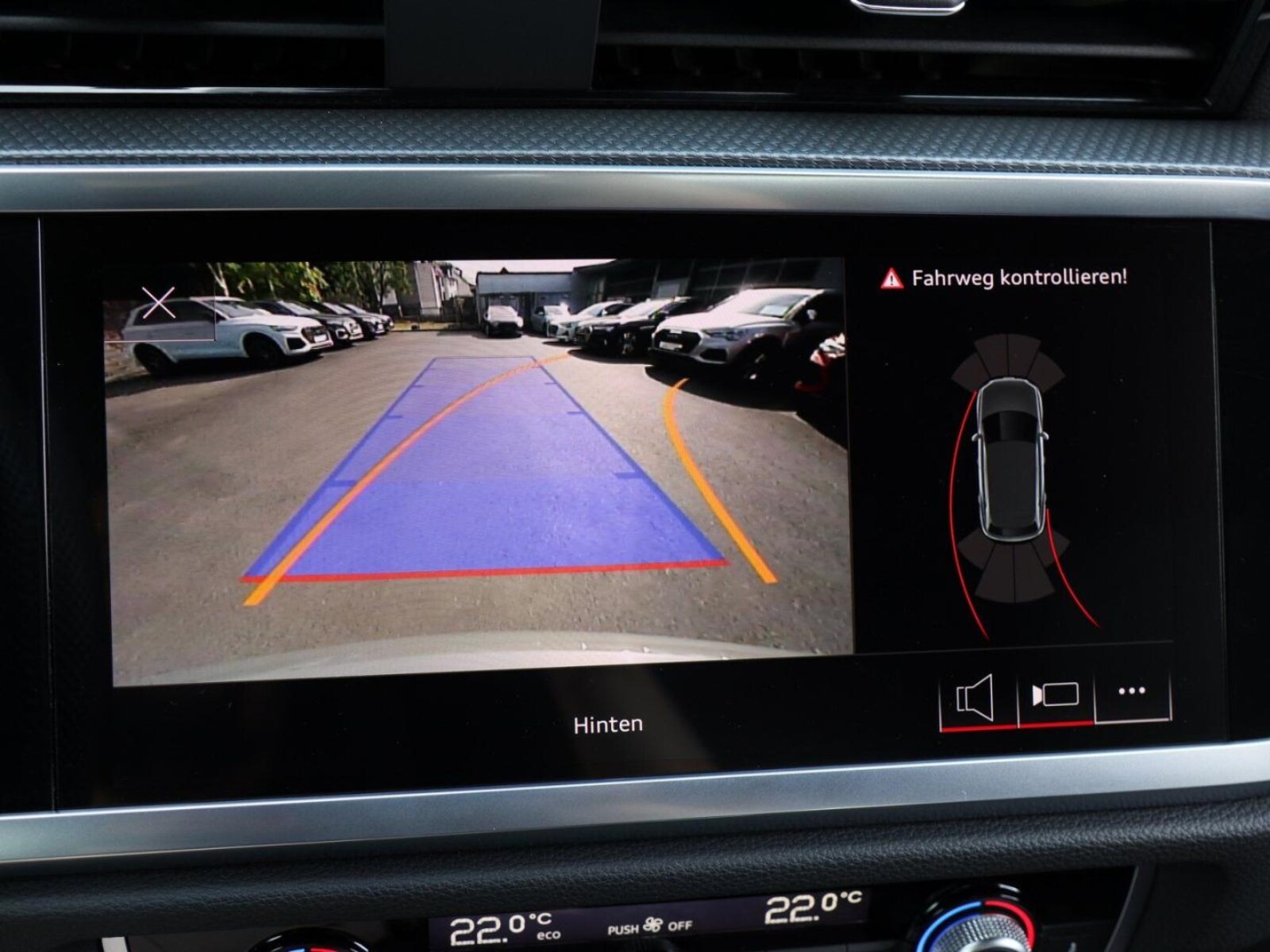 Audi Q3 – Bild 12