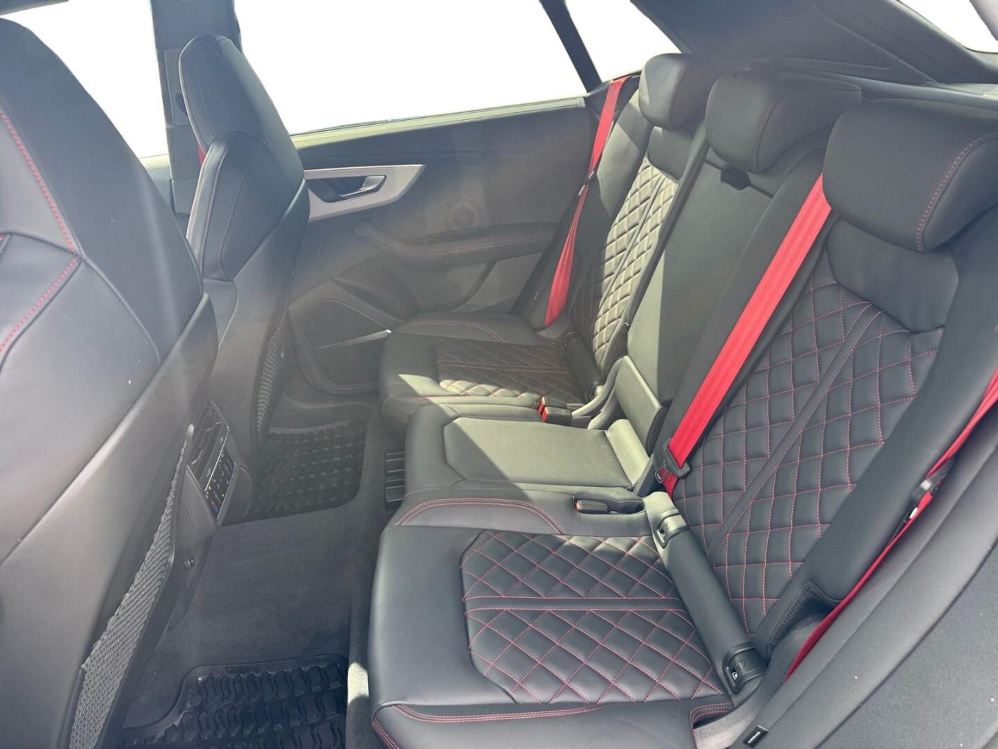 Bild über Audi Q8 SUV 50 TDI quattro tiptronic - für weitere Informationen kontaktieren Sie den Audi Partner