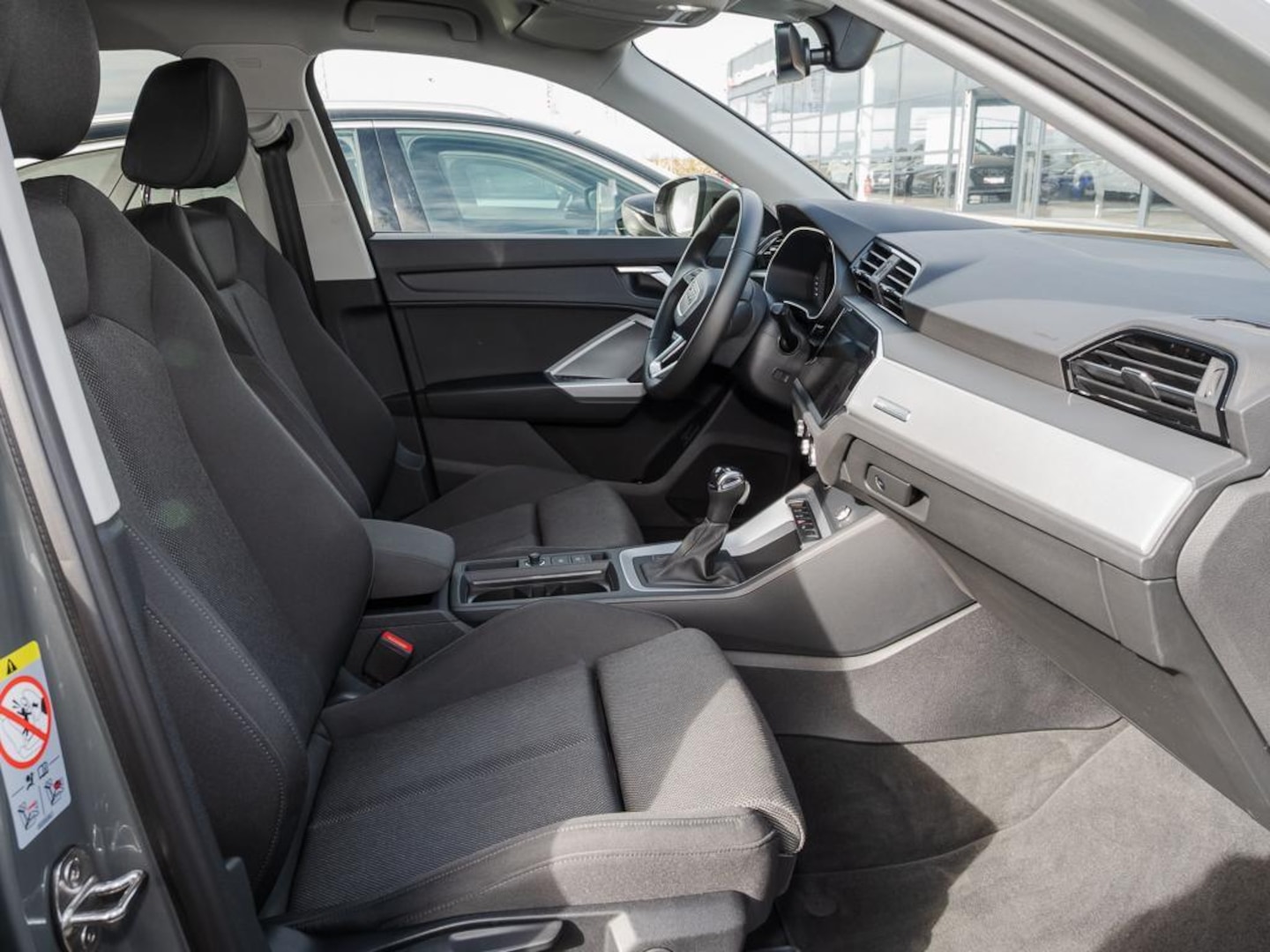 Bild über Audi Q3 advanced 35 TFSI S tronic - für weitere Informationen kontaktieren Sie den Audi Partner