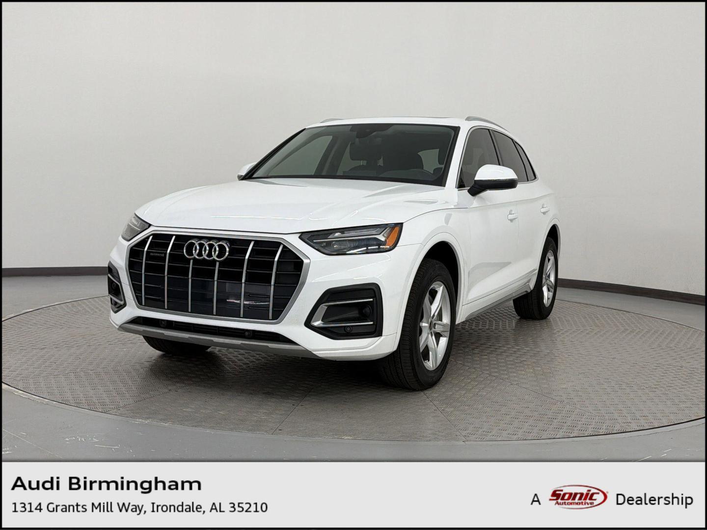 2023 Audi Q5 40 Premium's photo