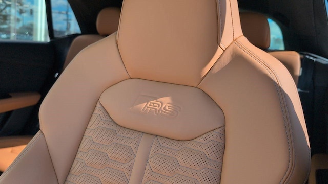 2025 Audi RS Q8 Base - Photo 12