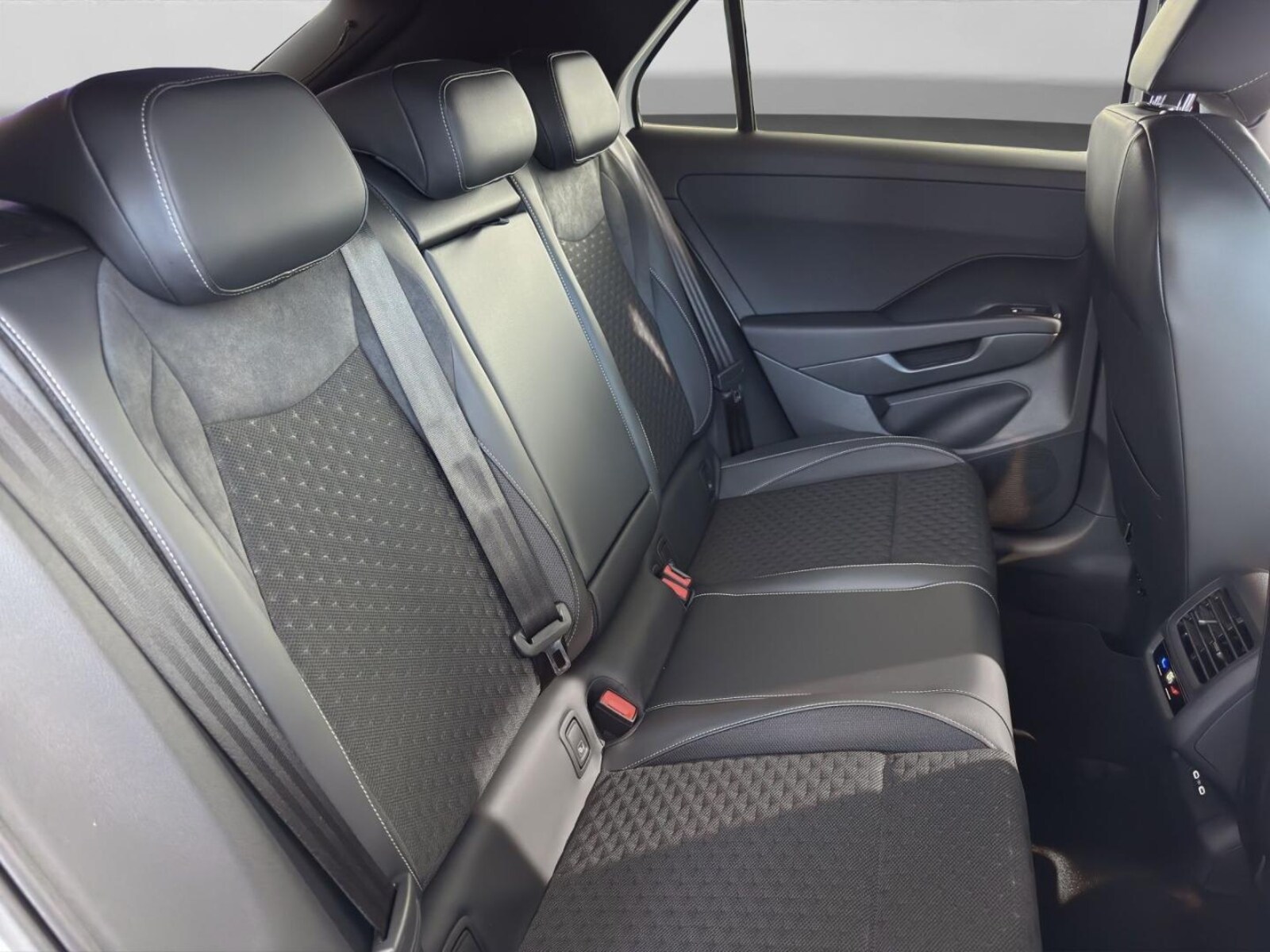 Volkswagen T-Roc – Bild 6