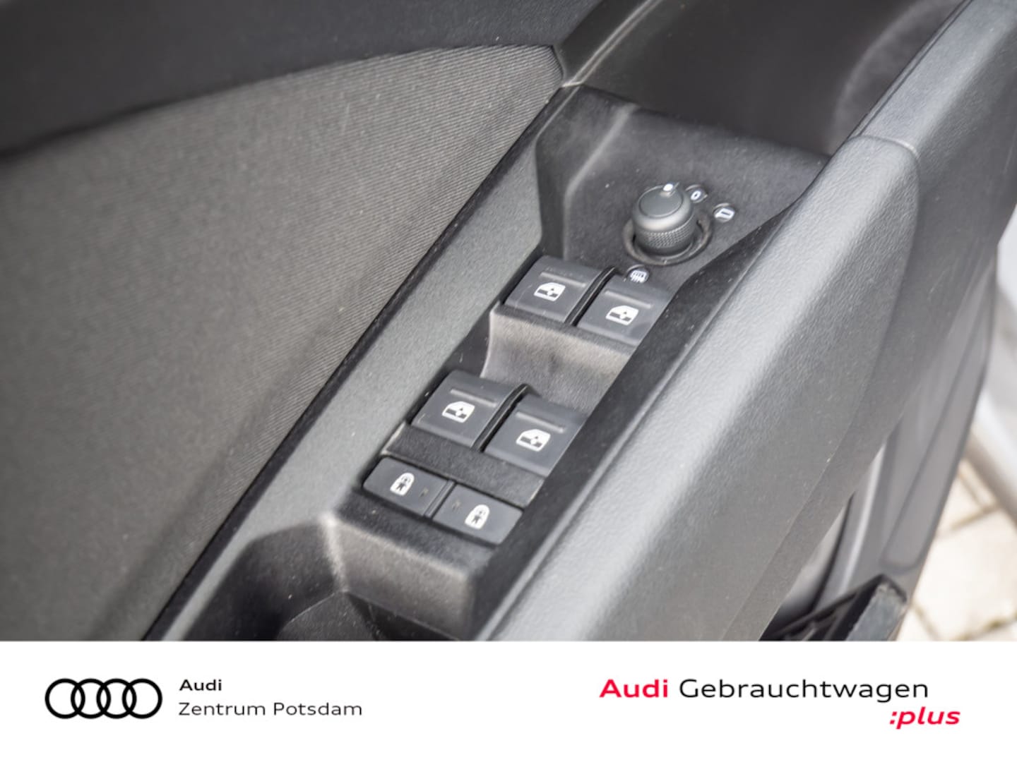 Bild über Audi Q4 e-tron 40 e-tron - für weitere Informationen kontaktieren Sie den Audi Partner