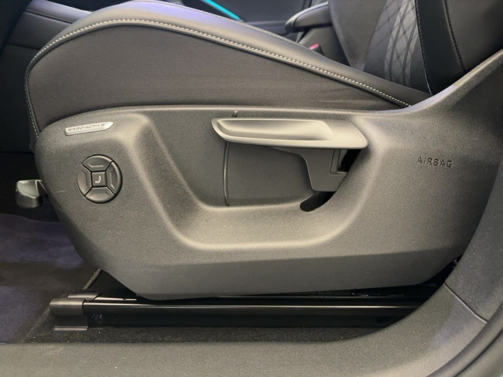 Volkswagen Tiguan – Bild 13