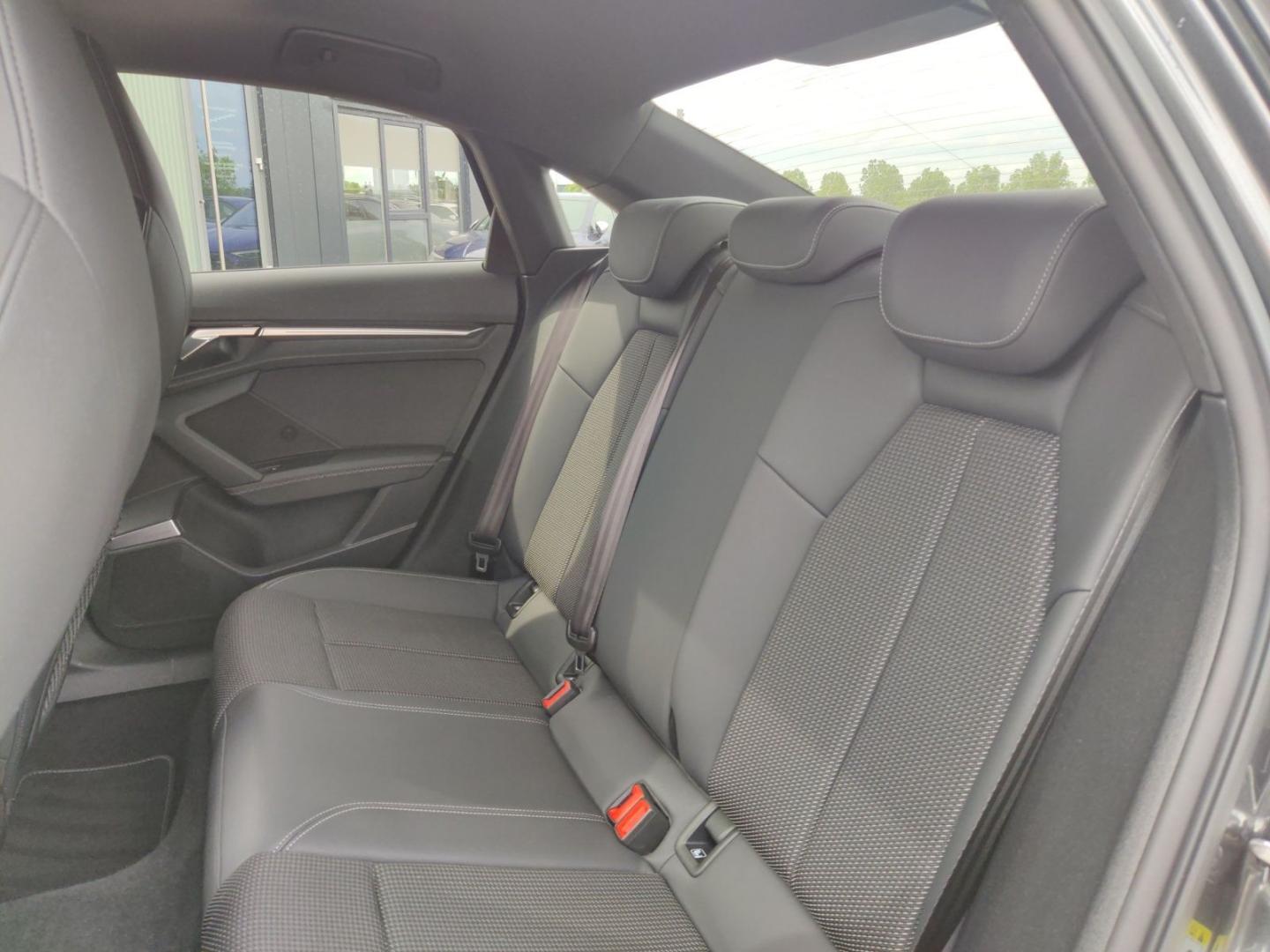 Image about Audi S3 Limousine TFSI quattro S tronic