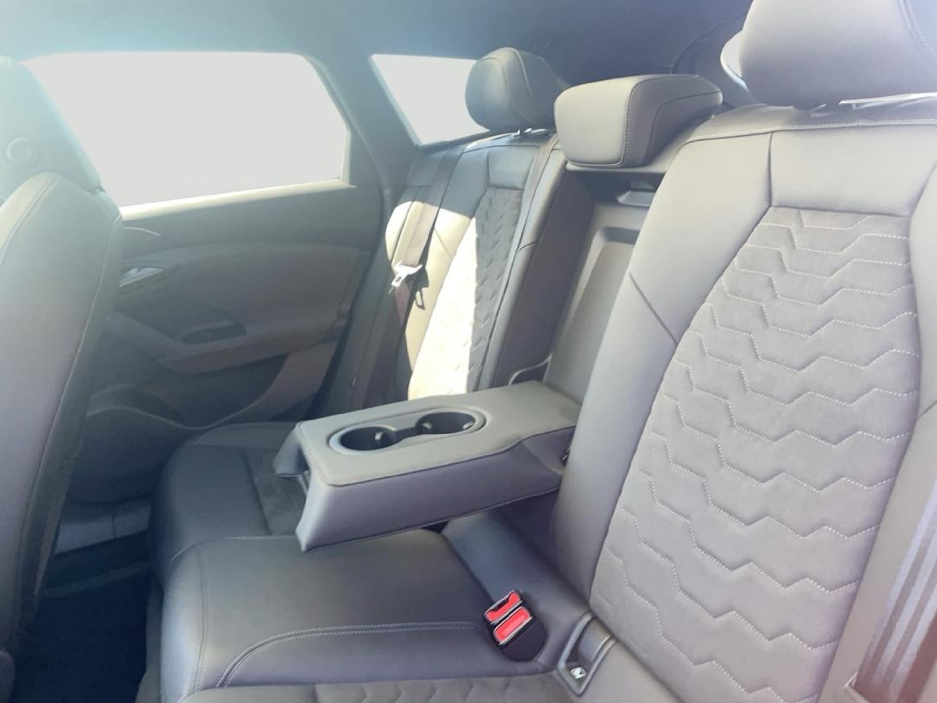 Audi A6 Avant e-tron edition one