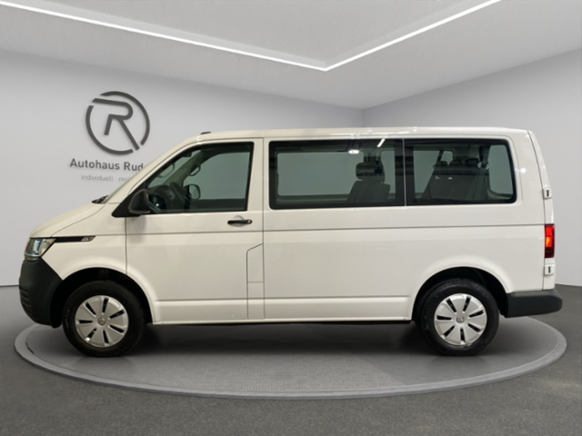 Volkswagen T6.1 Transporter Kombi kurzer Radstand