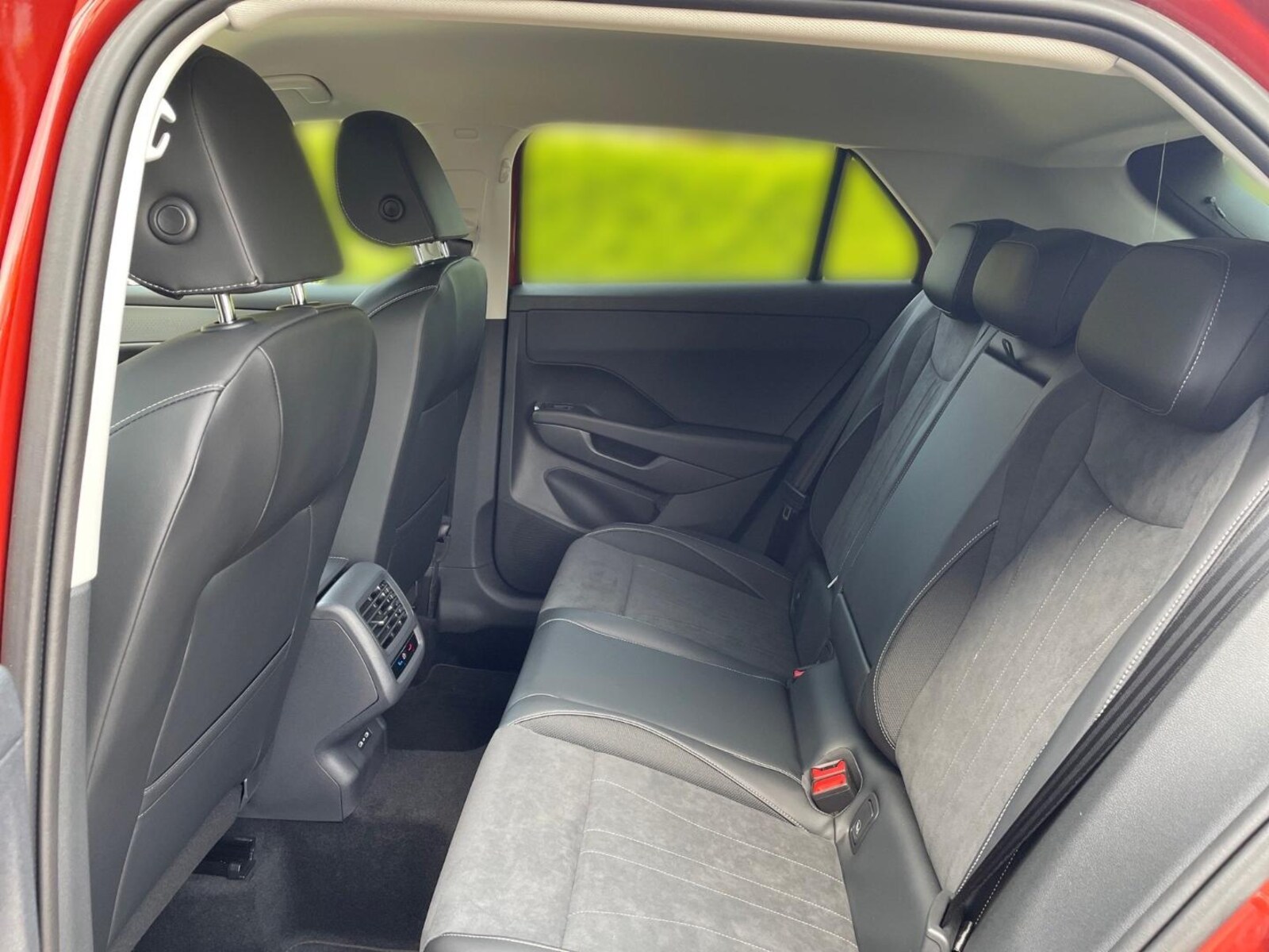 Volkswagen T-Roc – Bild 13