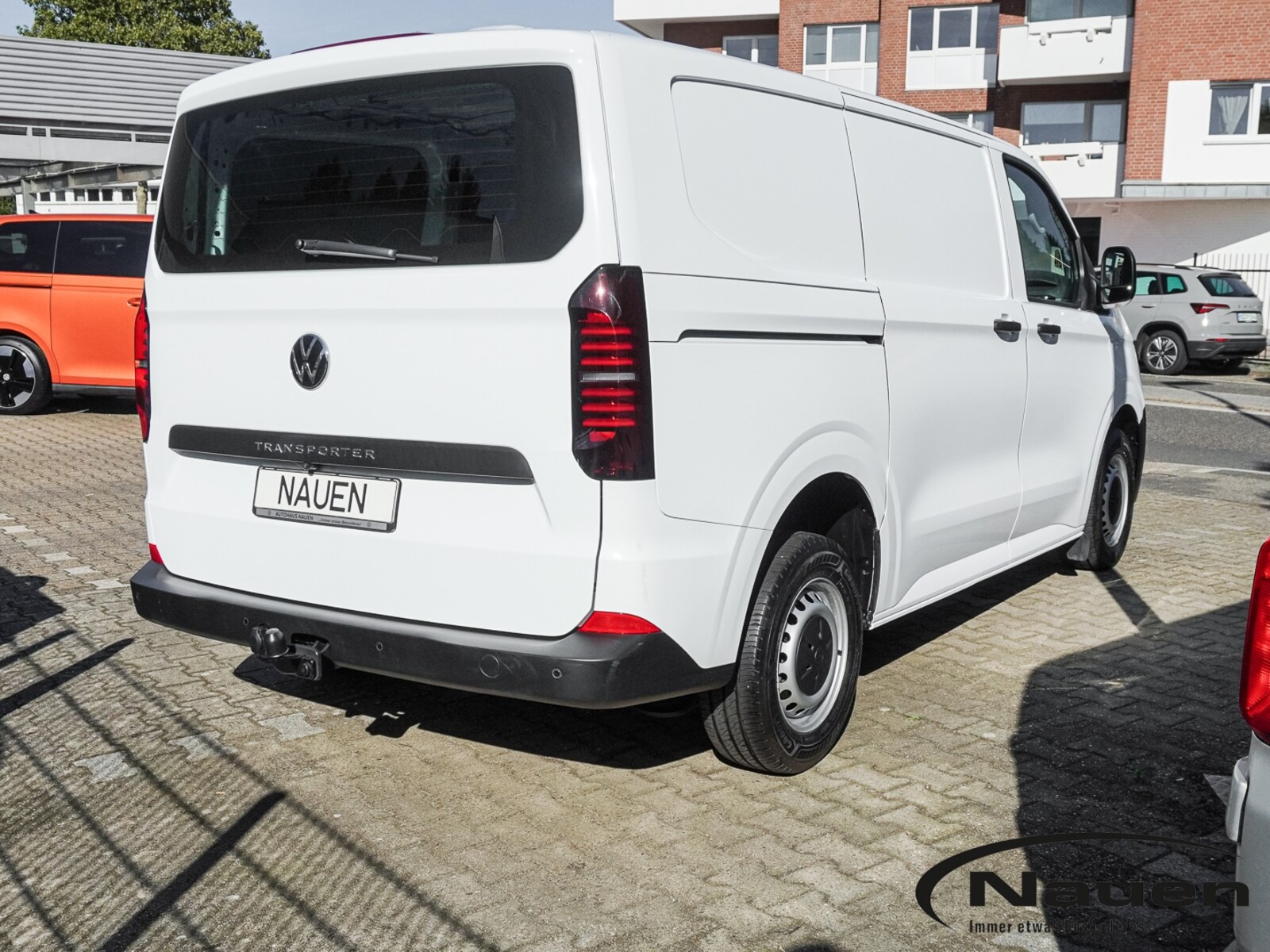 Volkswagen Transporter Kasten kurzer Radstand – Bild 2