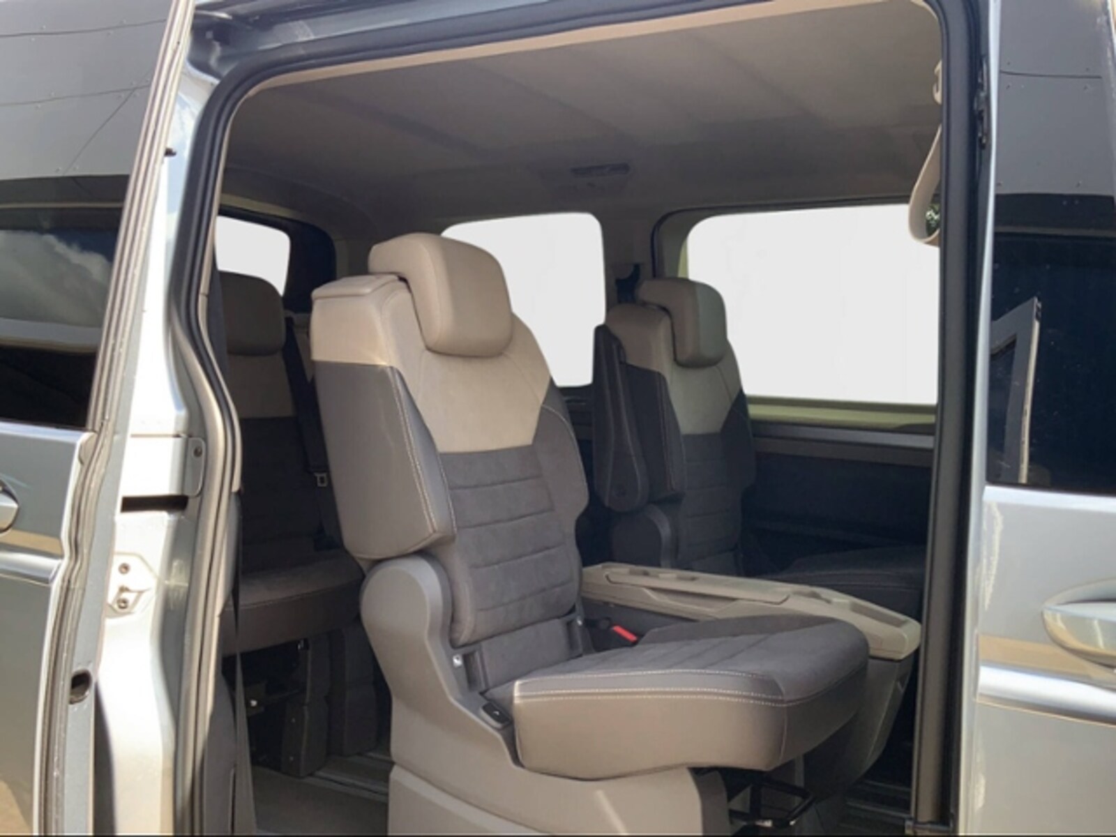 Volkswagen Multivan – Bild 8