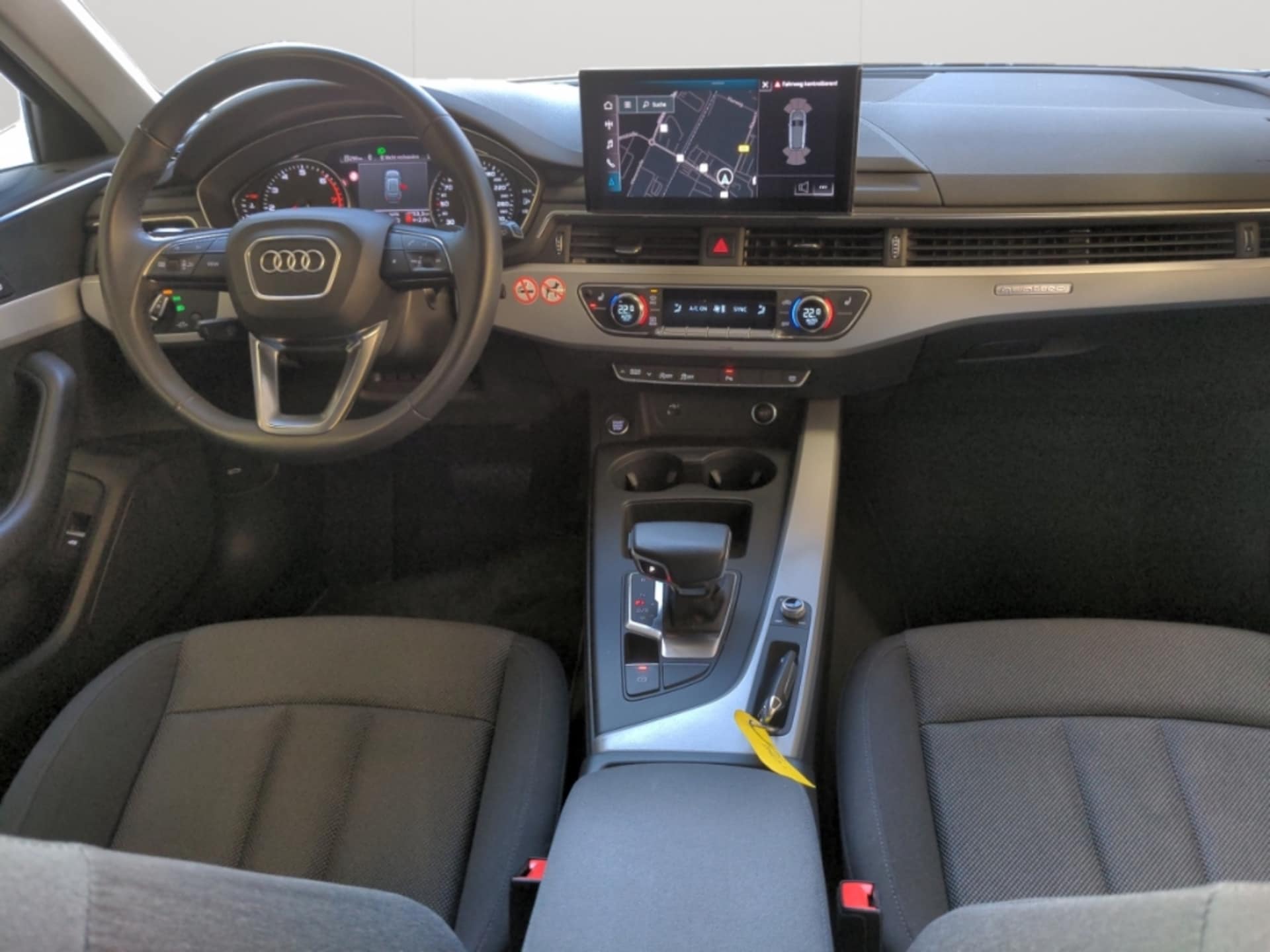 Audi A4 Avant S line