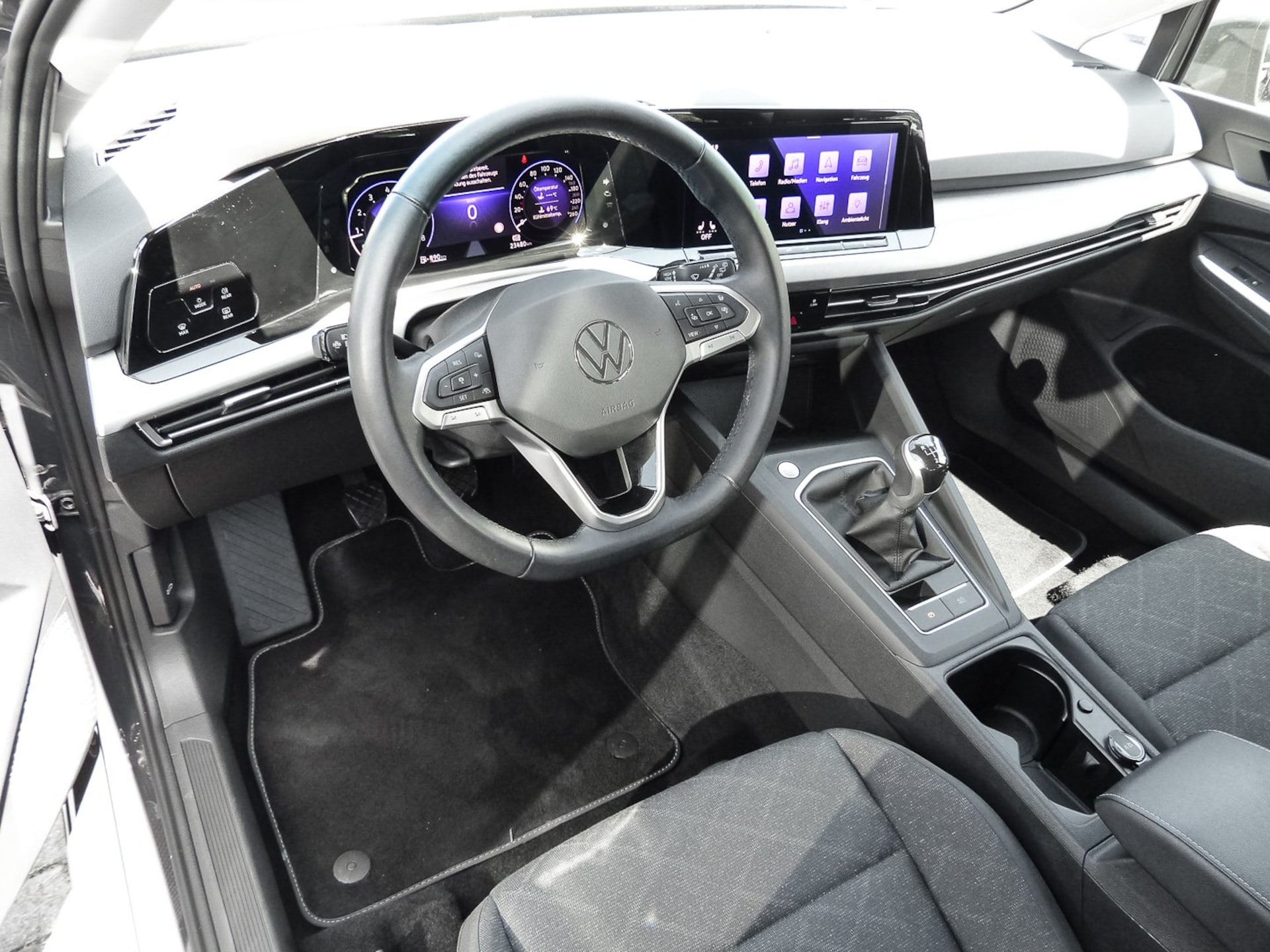 Volkswagen Golf Variant Life