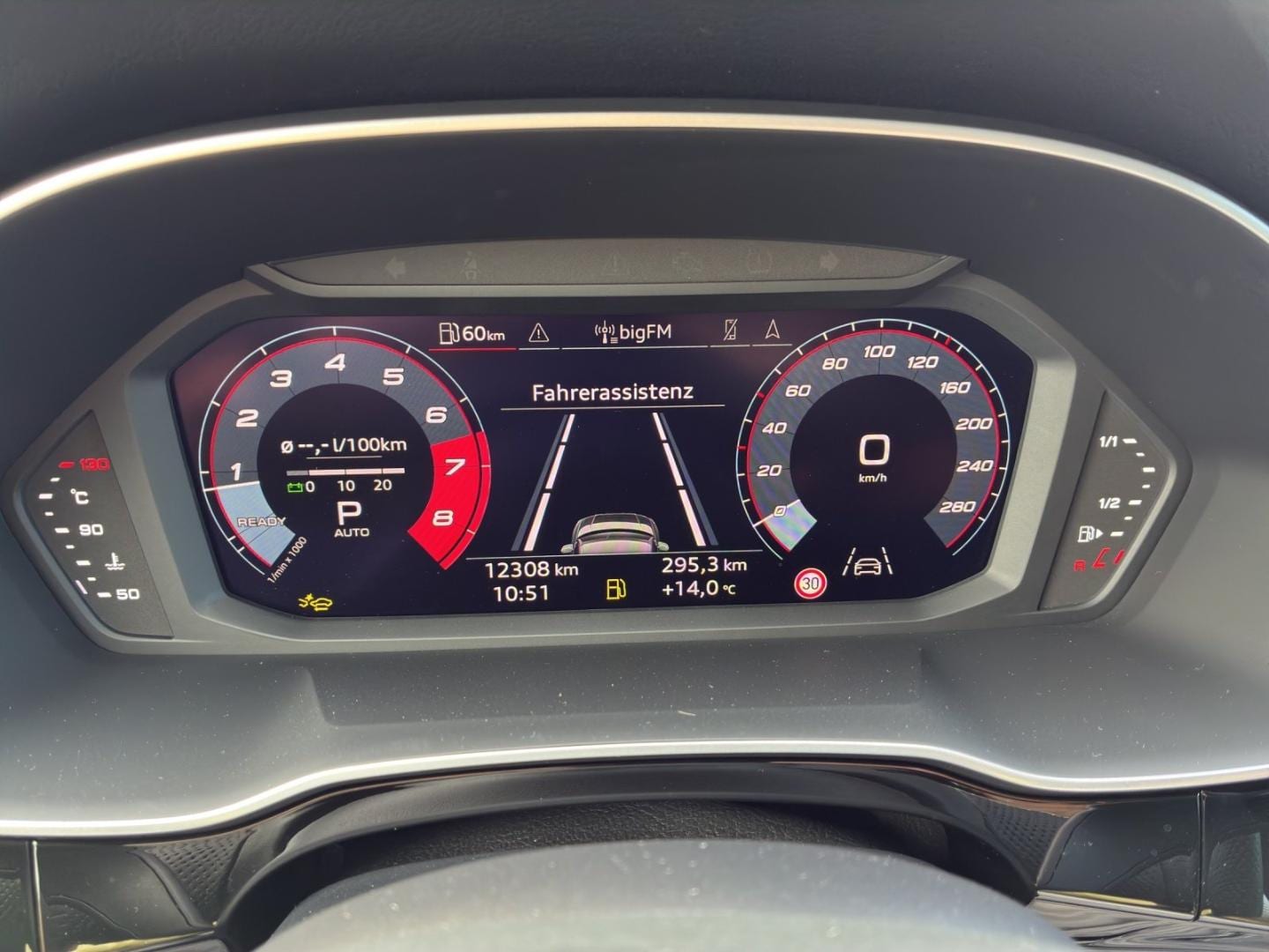 Bild über Audi Q3 Sportback 35 TFSI S tronic - für weitere Informationen kontaktieren Sie den Audi Partner