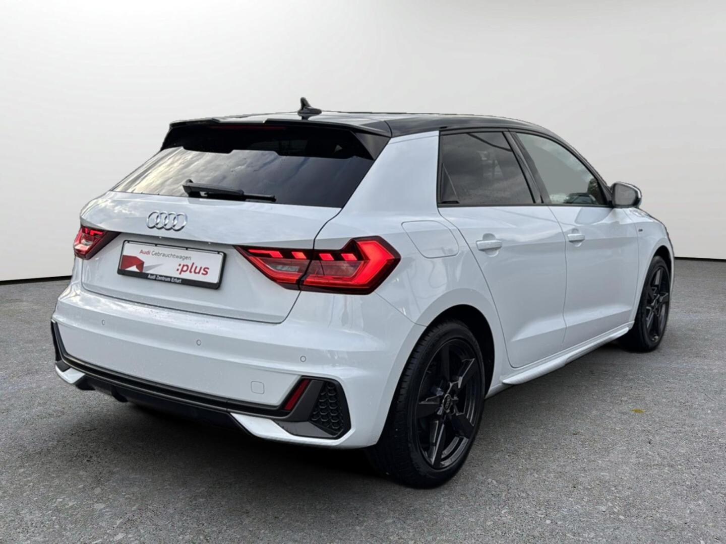 Bild über Audi A1 Sportback S line 25 TFSI S tronic - für weitere Informationen kontaktieren Sie den Audi Partner