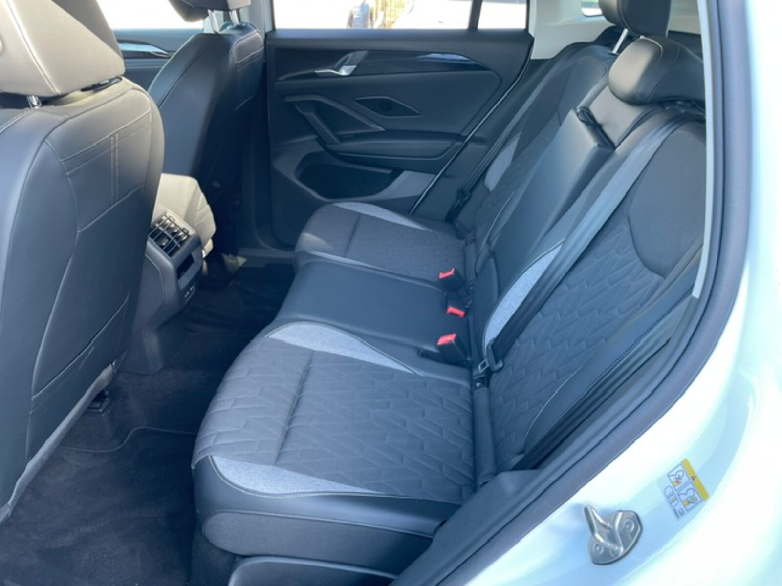 Volkswagen Tiguan – Bild 13