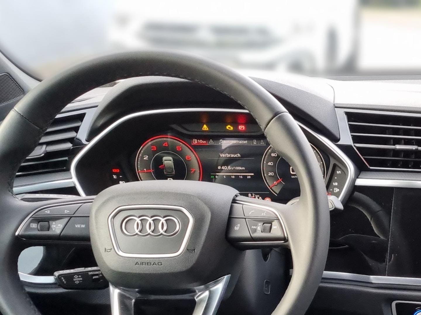 Bild über Audi Q3 Sportback 35 TFSI S tronic - für weitere Informationen kontaktieren Sie den Audi Partner