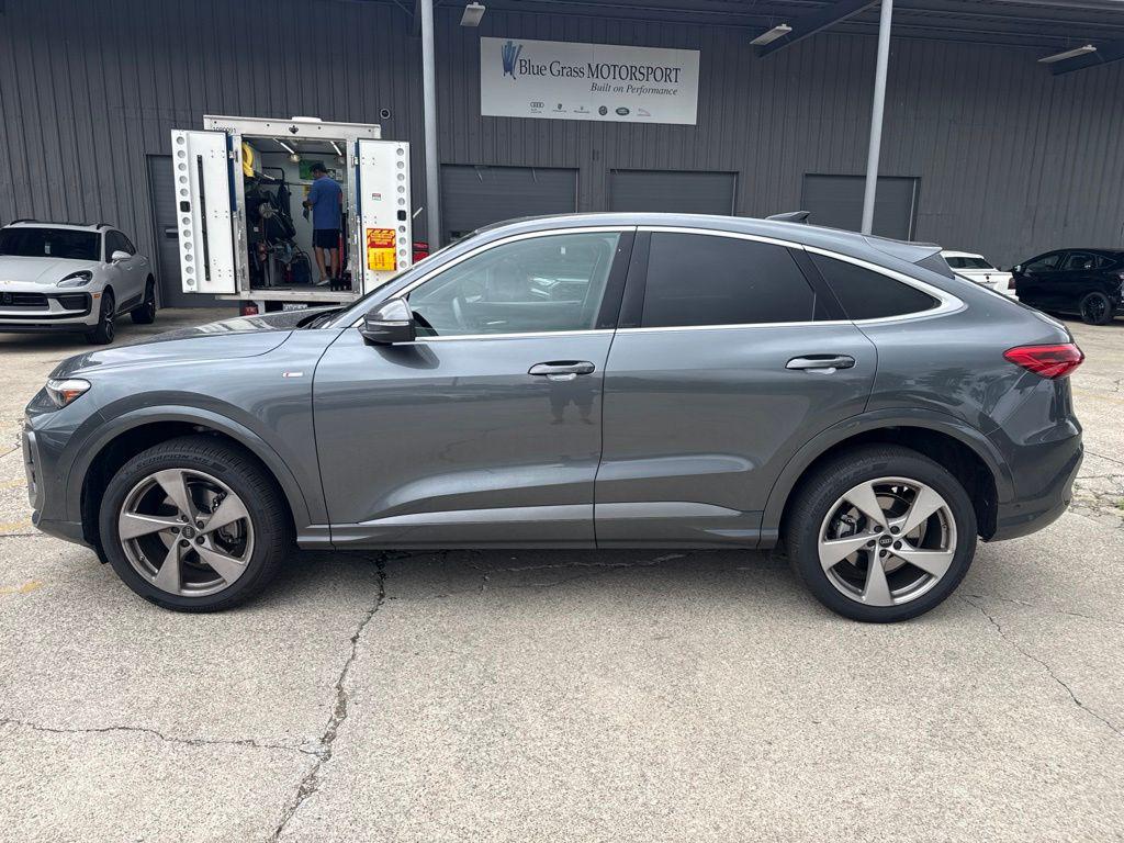 2025 Audi Q5 Sportback Premium Plus quattro's photo