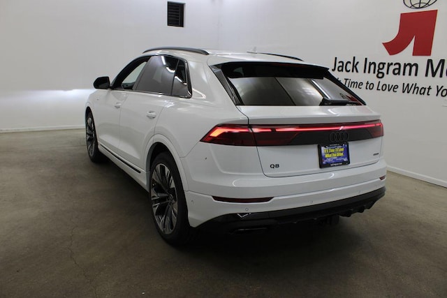 2026 Audi Q8
