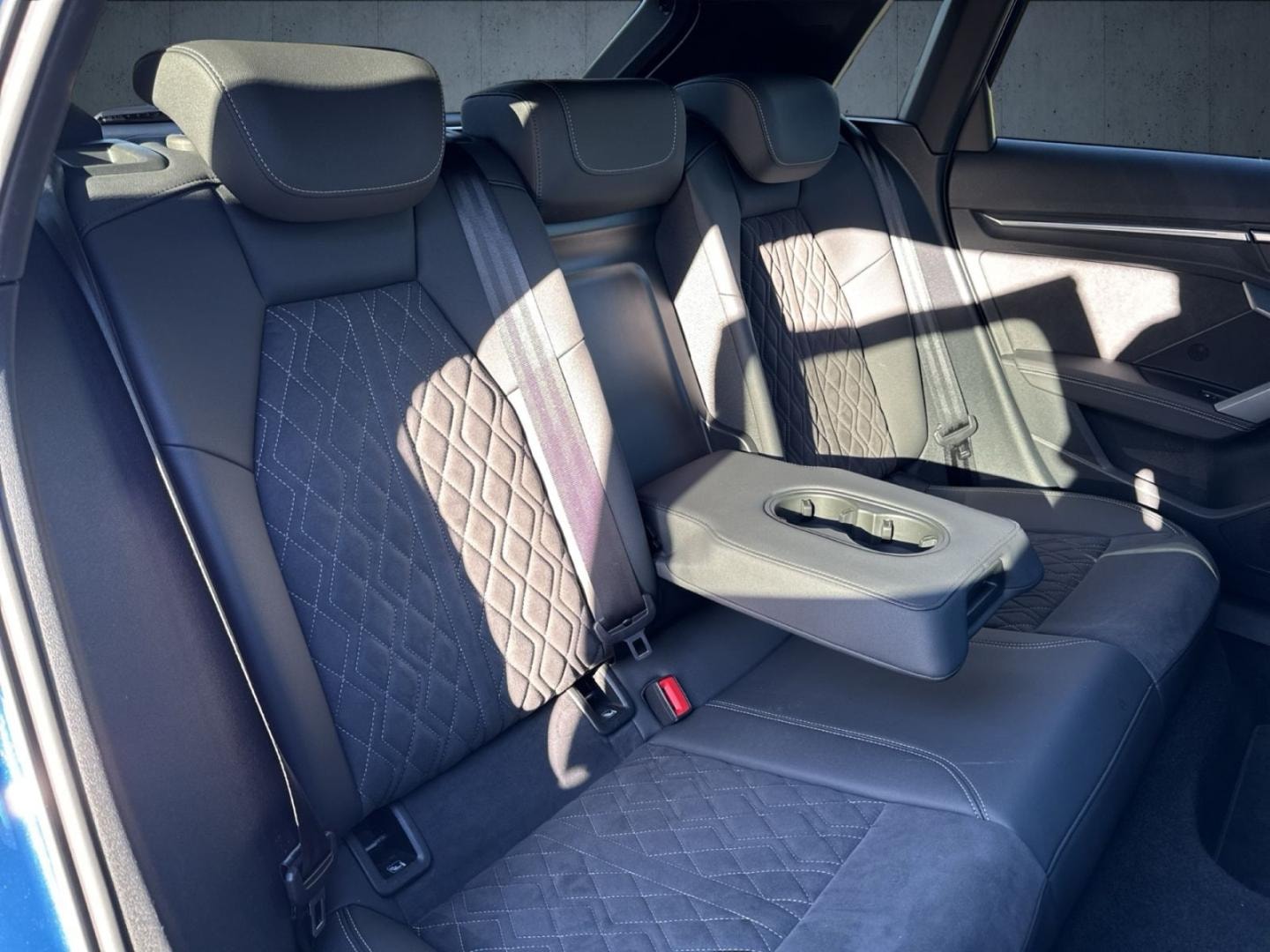 Bild über Audi S3 Sportback TFSI quattro S tronic - für weitere Informationen kontaktieren Sie den Audi Partner