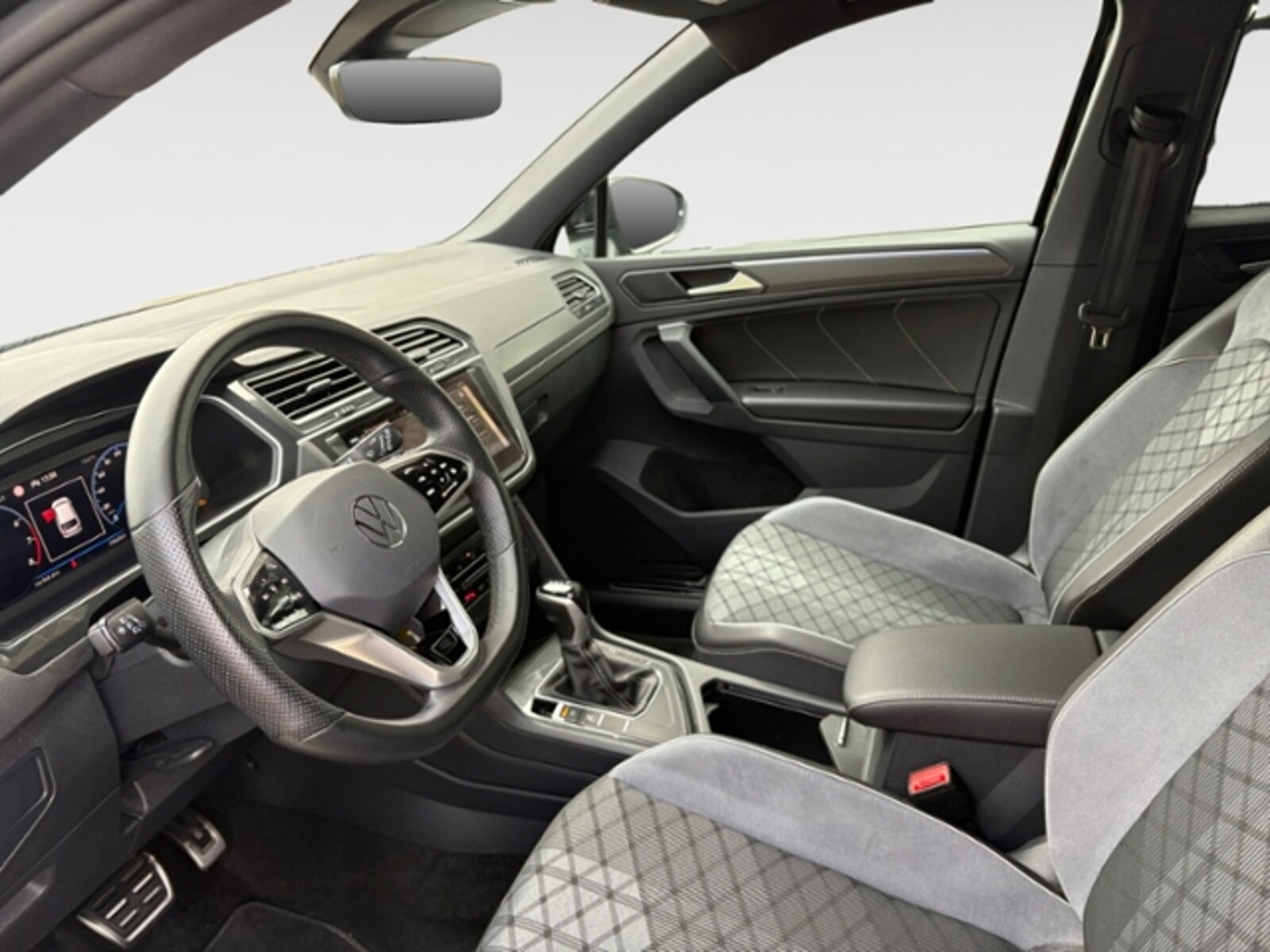 Volkswagen Tiguan – Bild 8