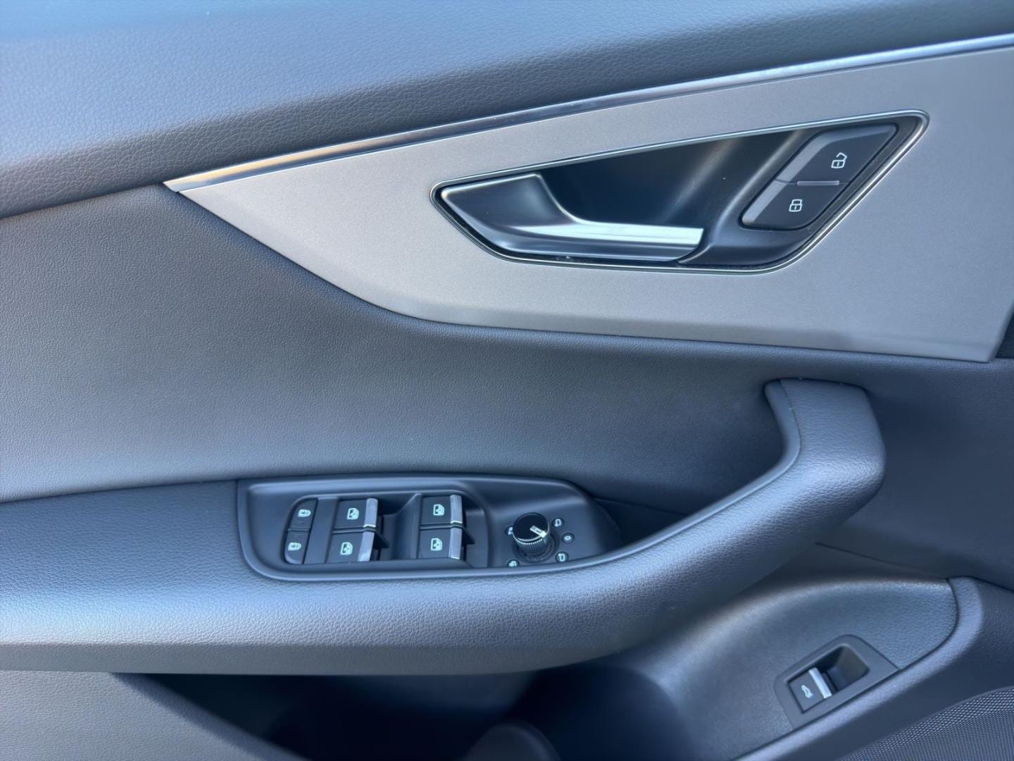 Bild über Audi Q8 50 TDI quattro tiptronic - für weitere Informationen kontaktieren Sie den Audi Partner