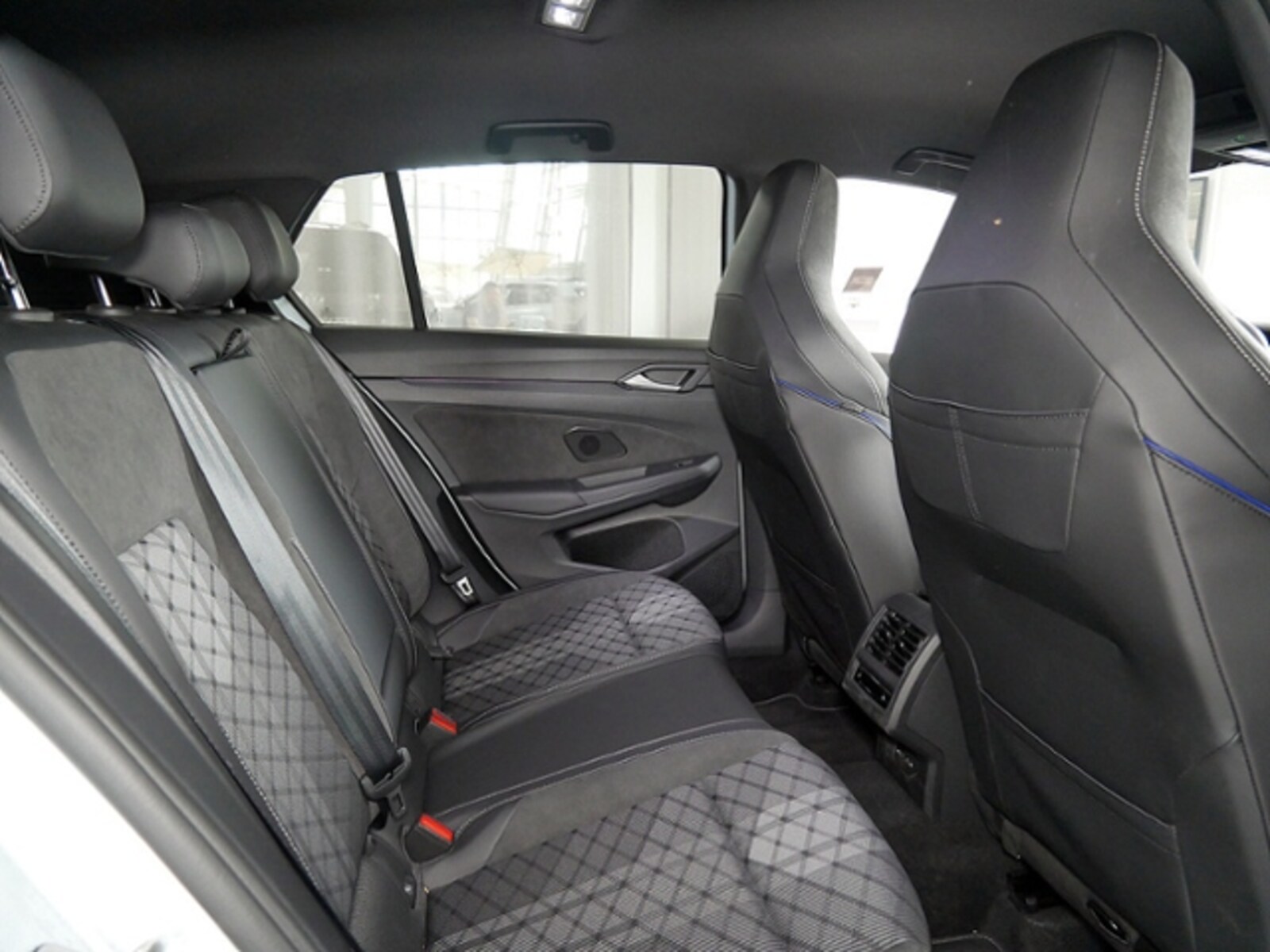 Volkswagen Golf – Bild 11