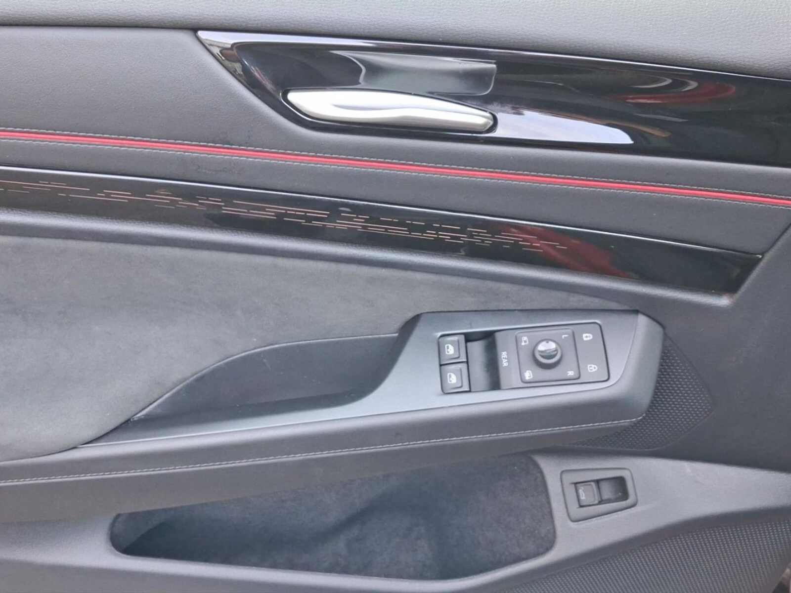Volkswagen ID.7 Tourer – Bild 12