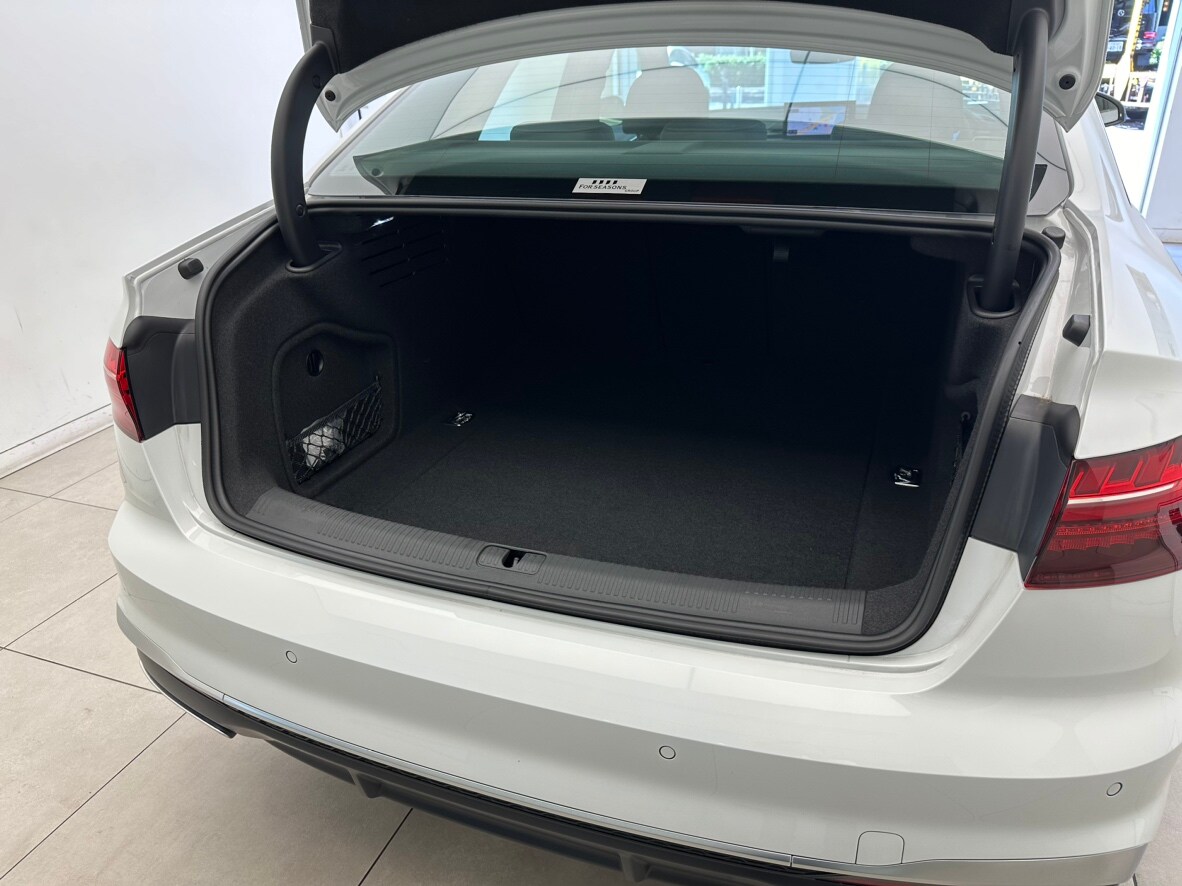 Image about Audi A4 Sedan 35 TDI S line 120(163) kW(PS) S tronic
