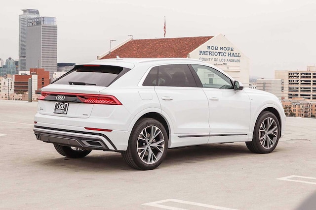 2022 Audi Q8