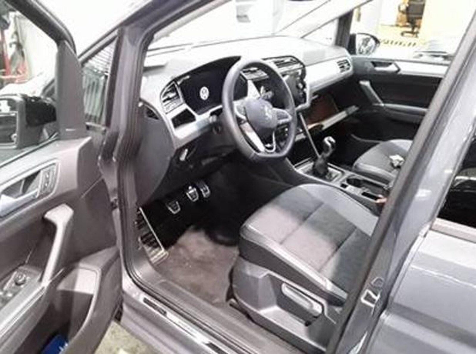 Volkswagen Touran – Bild 4
