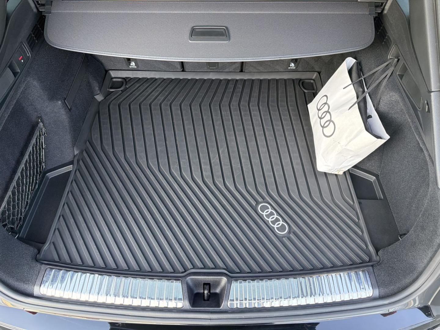 Bild über Audi Q5 SUV TDI quattro 150 kW S tronic - für weitere Informationen kontaktieren Sie den Audi Partner