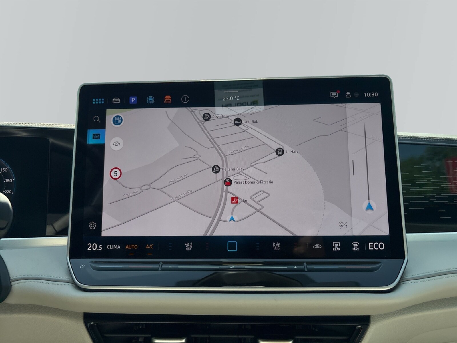 Volkswagen Passat – Bild 13