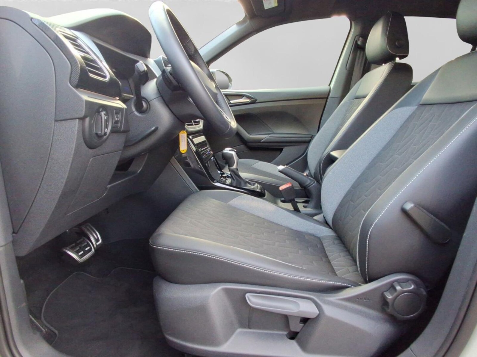 Volkswagen T-Cross – Bild 11