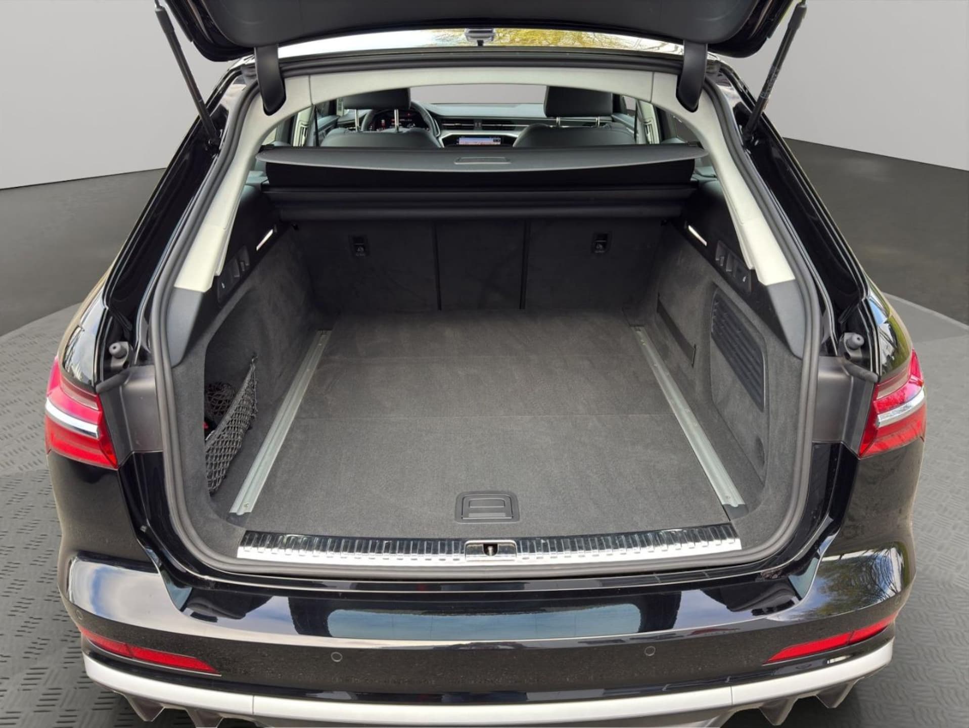 Audi S6 Avant