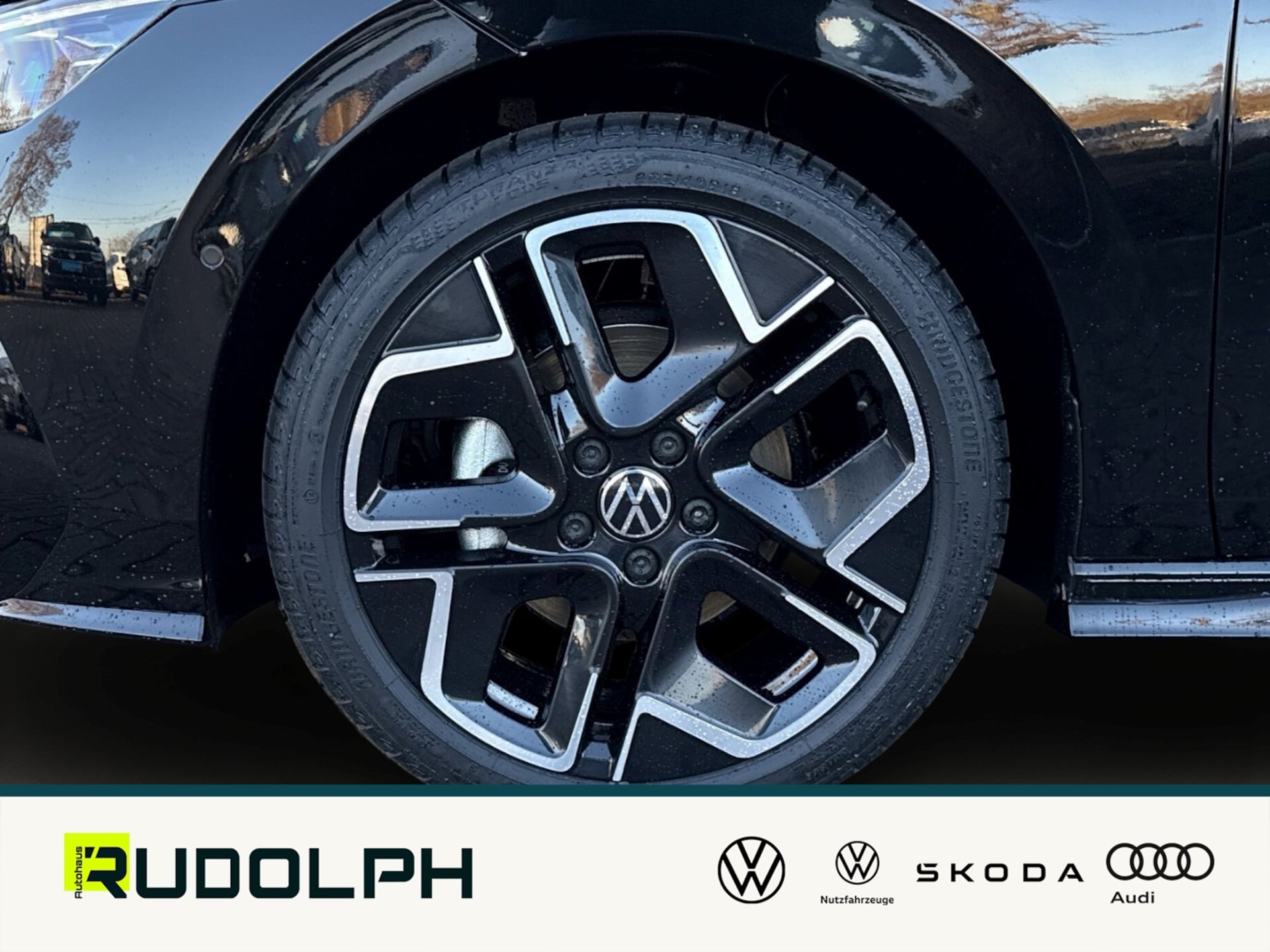 Volkswagen Golf R-Line