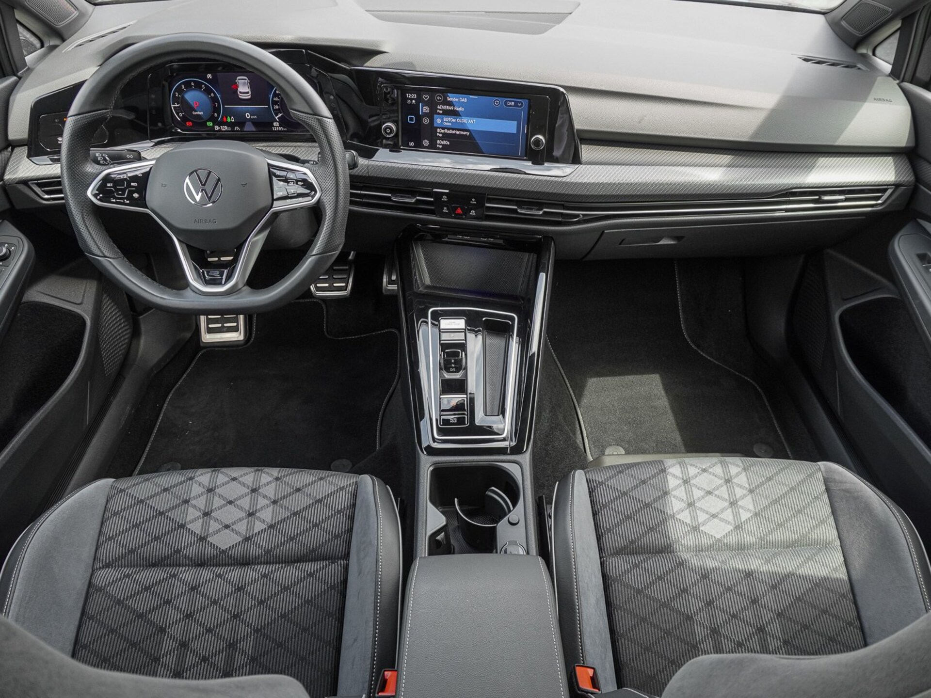 Volkswagen Golf R-Line