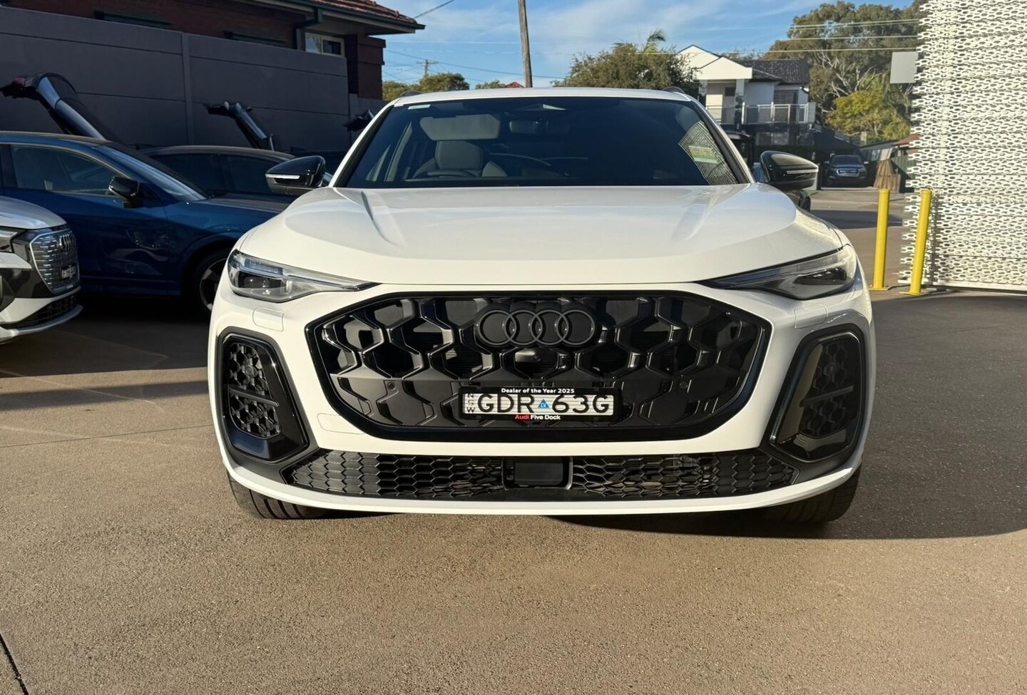 Image about Audi Q5 SUV e-hybrid quattro S tronic