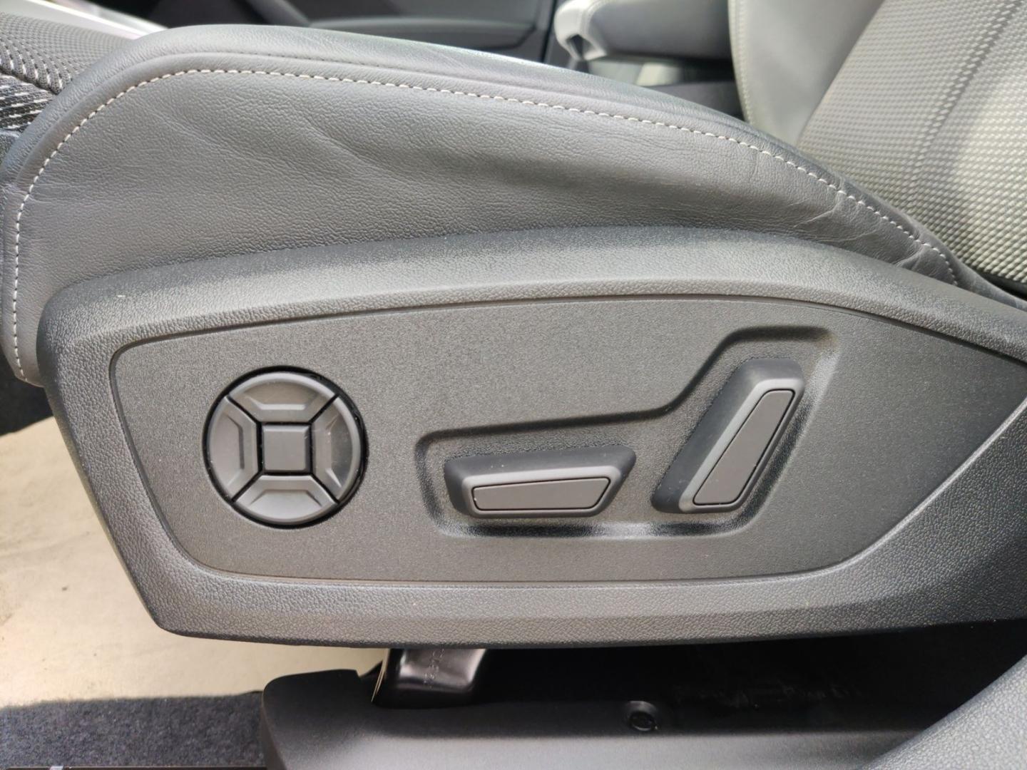 Image about Audi S3 Limousine TFSI quattro S tronic