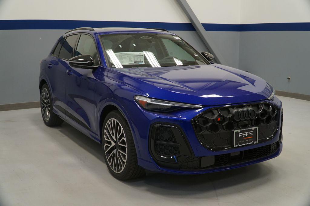 2026 Audi SQ5 Premium Plus quattro's photo