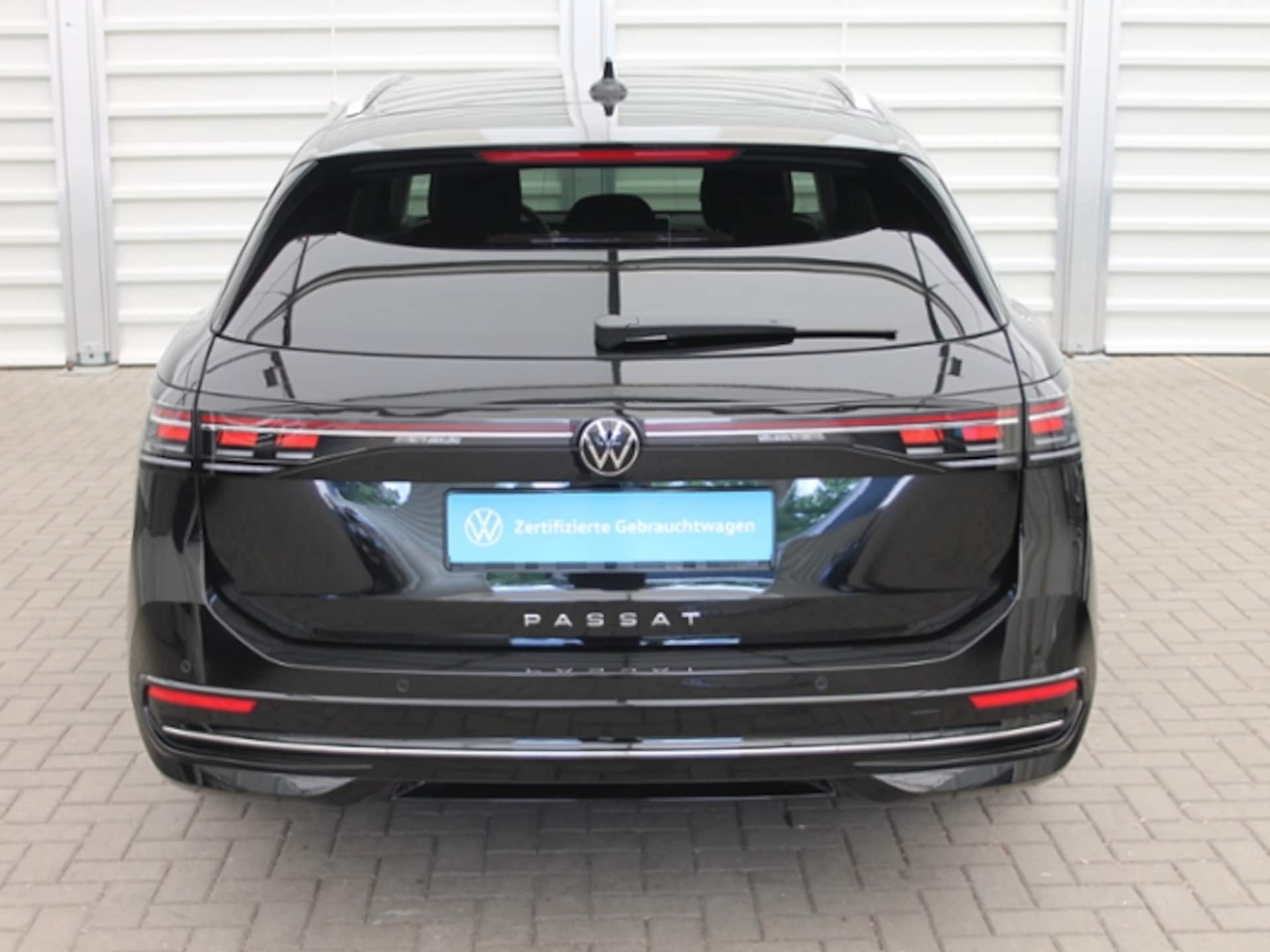 Volkswagen Passat Elegance