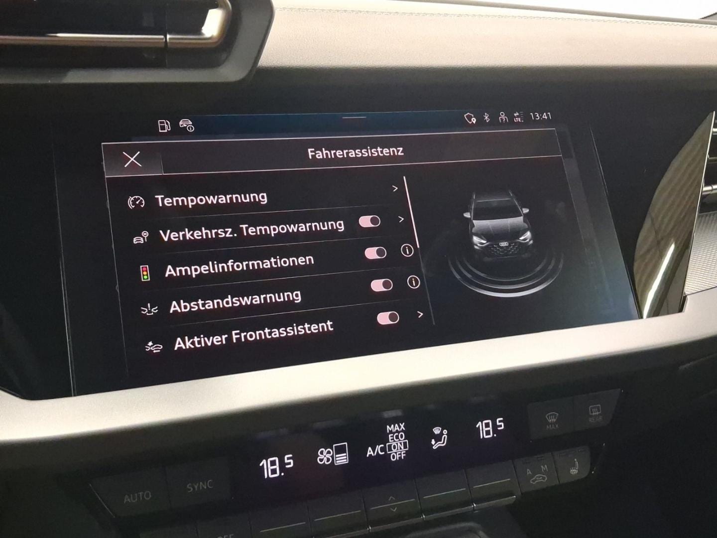Bild über Audi A3 Sportback TFSI quattro S tronic - für weitere Informationen kontaktieren Sie den Audi Partner