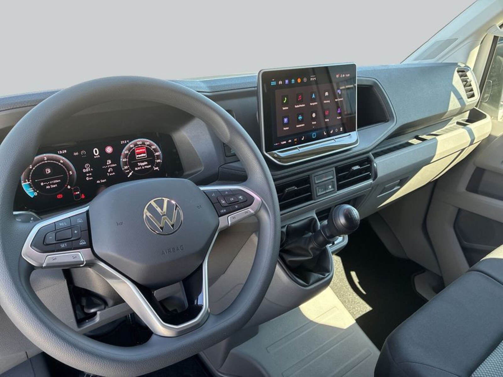 Volkswagen Crafter Kasten mittlerer Radstand – Bild 13