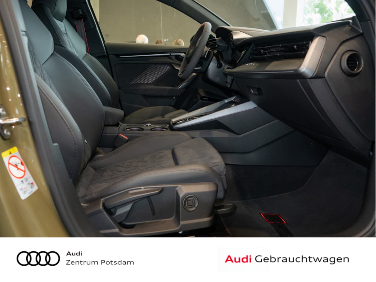 Bild über Audi RS 3 Sportback TFSI quattro 294 kW S tronic - für weitere Informationen kontaktieren Sie den Audi Partner