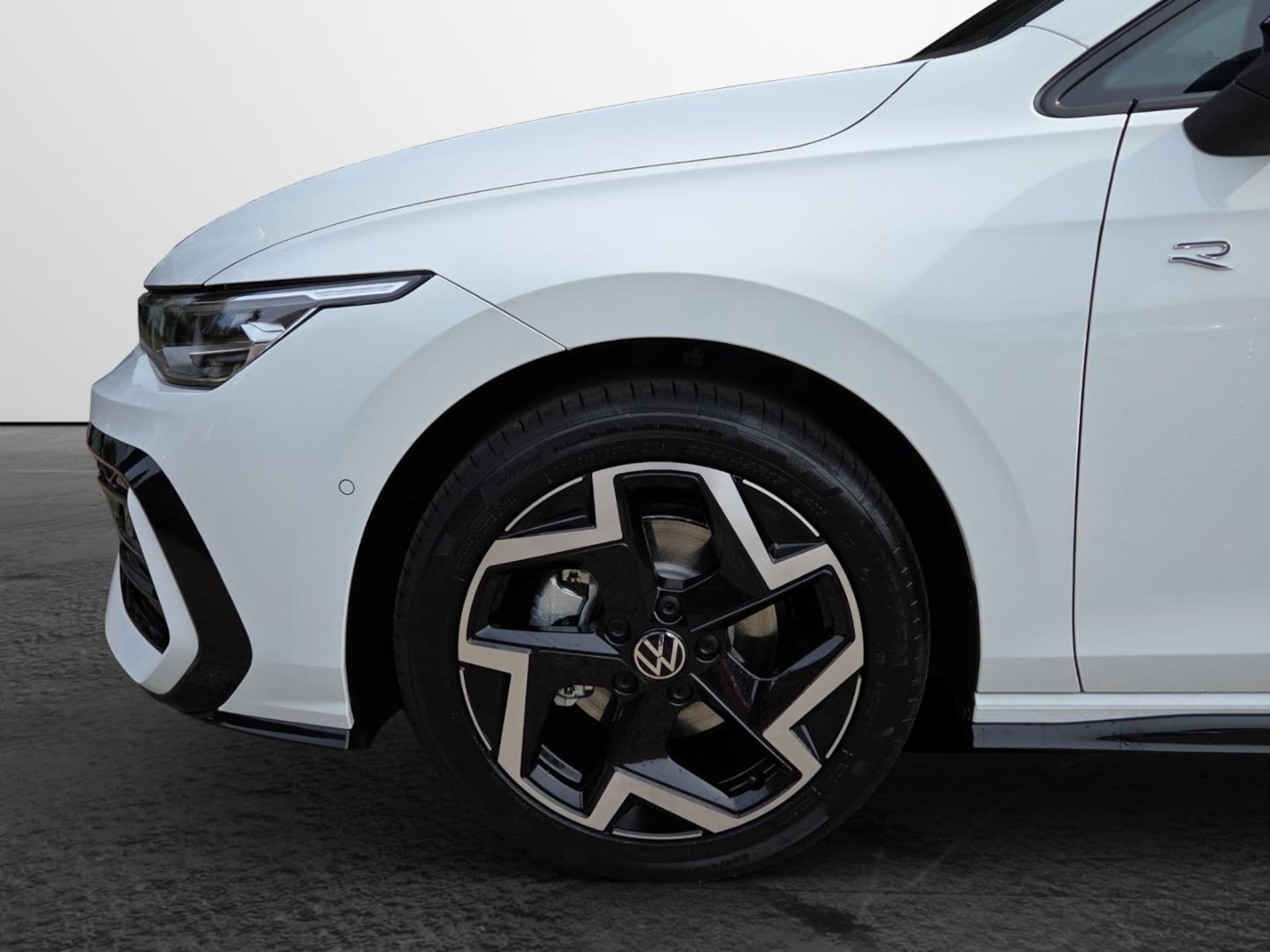Volkswagen Golf Variant R-Line