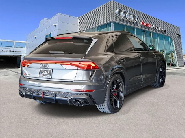 2026 Audi RS Q8 SUV performance