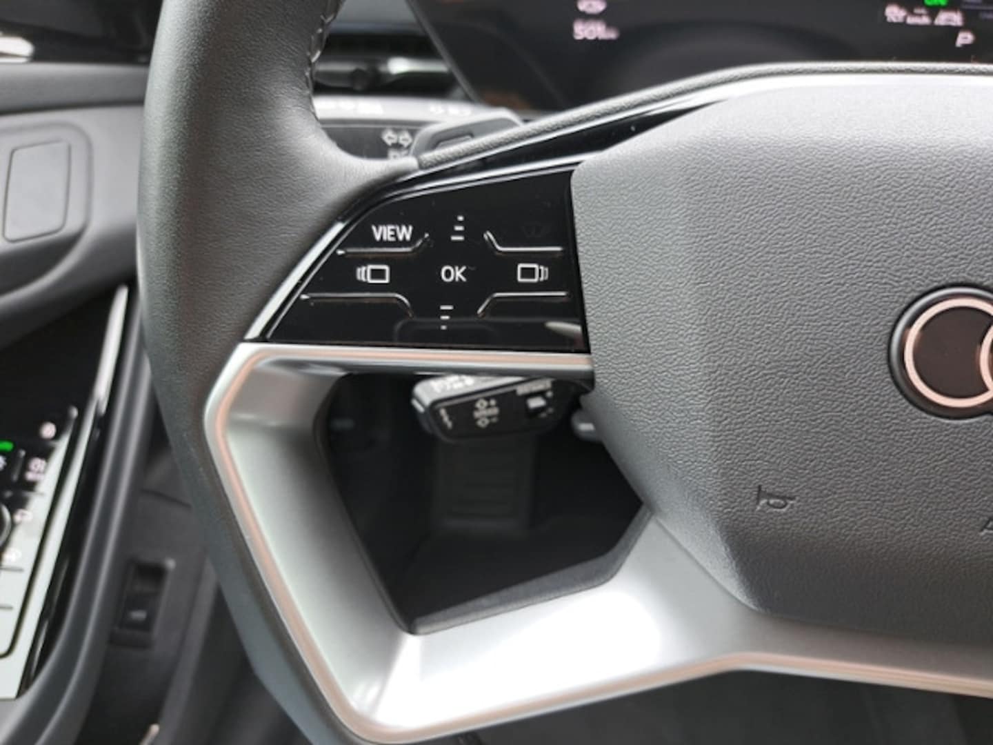 Bild über Audi A6 Avant e-tron e-tron performance - für weitere Informationen kontaktieren Sie den Audi Partner