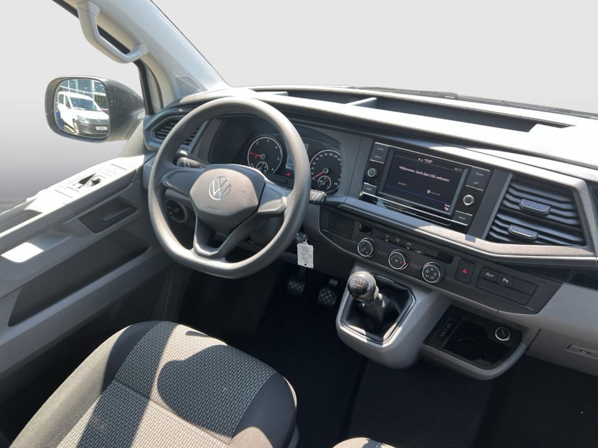 Volkswagen T6.1 Transporter Kombi kurzer Radstand